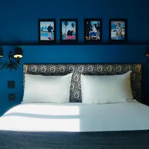 Noir Hotel
